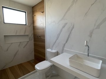 WC SUTE 1